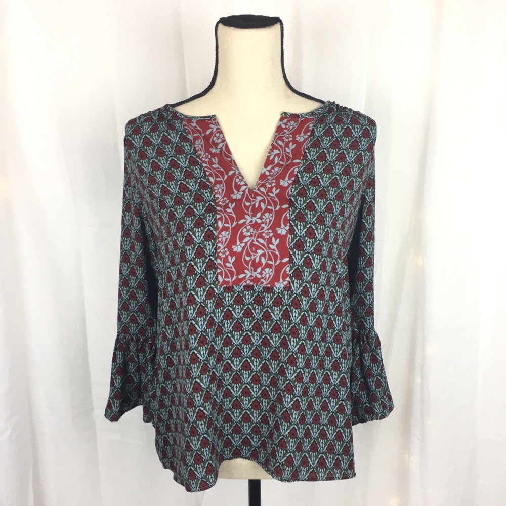Ann Taylor LOFT Bell Sleeve Blouse EUC Size xs